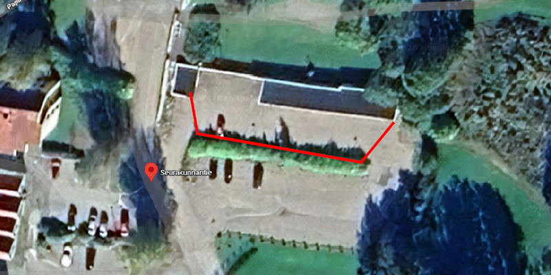 Bild på övre parkeringen med stängda området